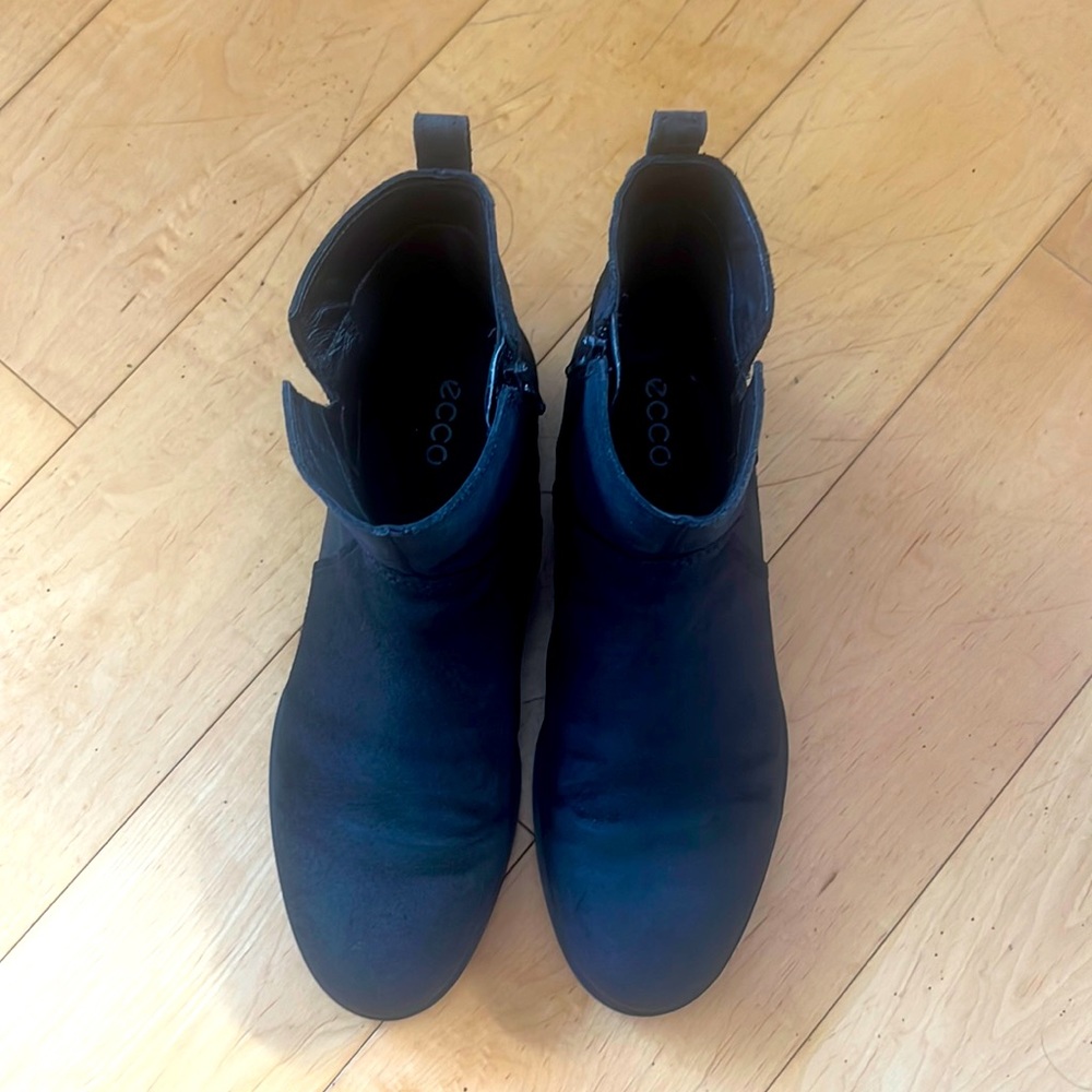 Ecco  Boots